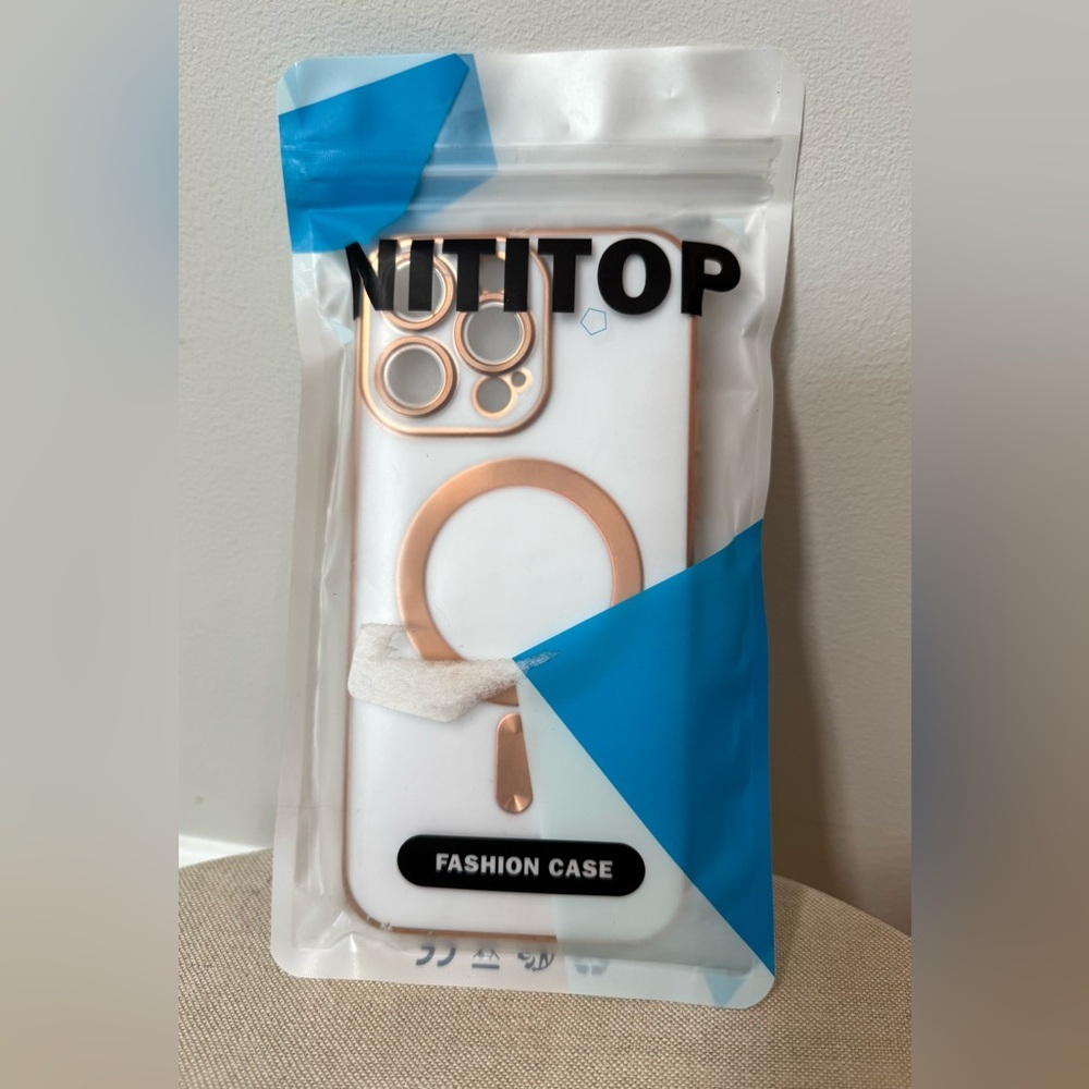 NWT iPhone 15 Pro Max Case